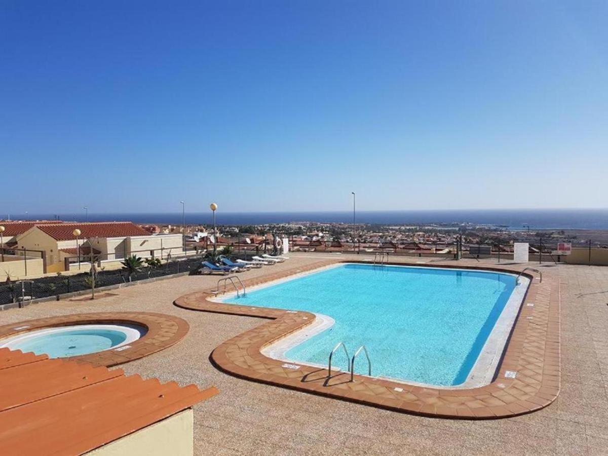 Maison Vue Mer Avec Piscine Apartment Caleta De Fuste Bagian luar foto